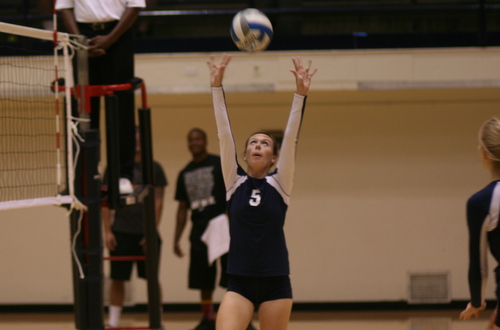 Freshman setter Alexandria Donnelly had a season high 24 assists in Citrus straight set sweep at West LA. Photo By: Robert Lopez