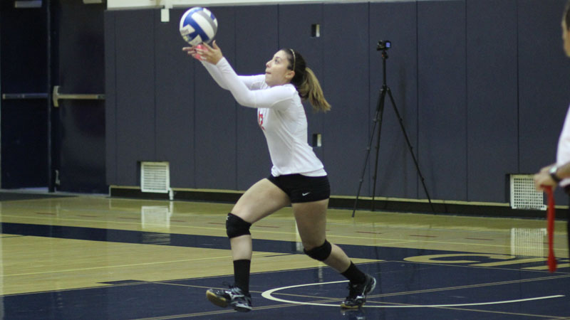 Sophomore Jackie Medina had a career high 28 digs in Citrus' upset of State #19 Bakersfield College. Photo By: Marisa Dyson