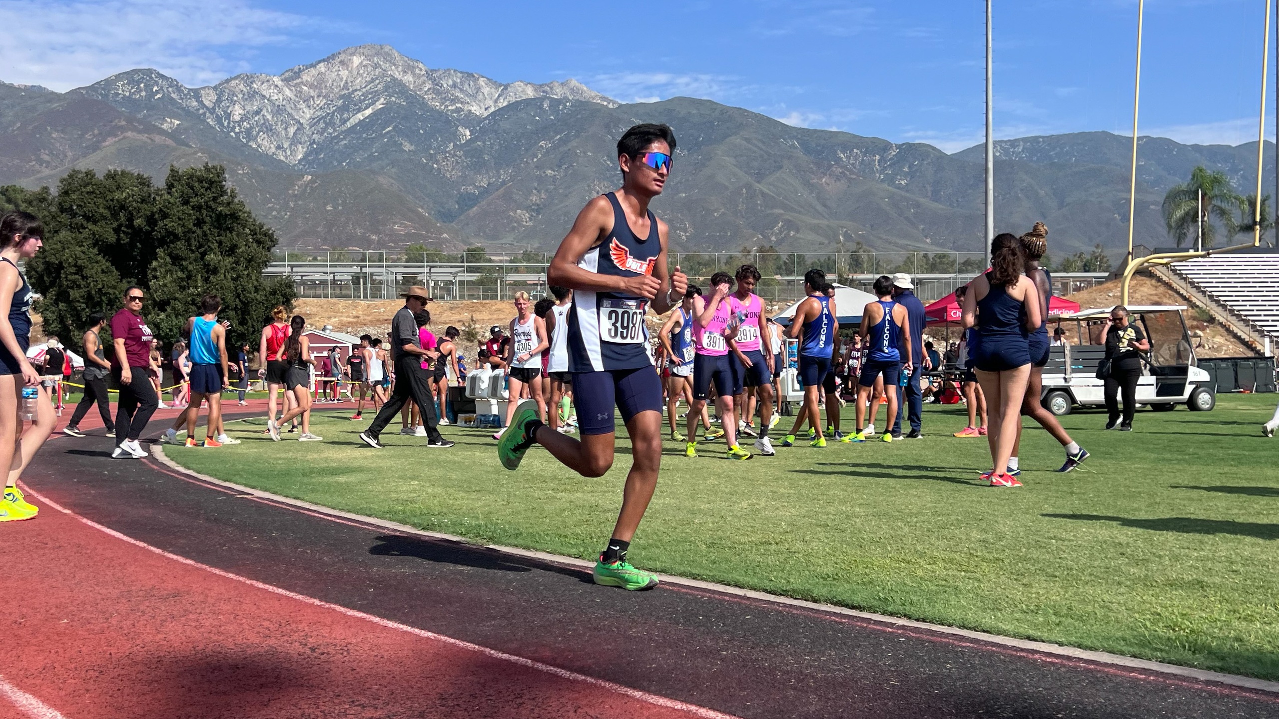 Owls Continue to Build at Oxnard Invitational